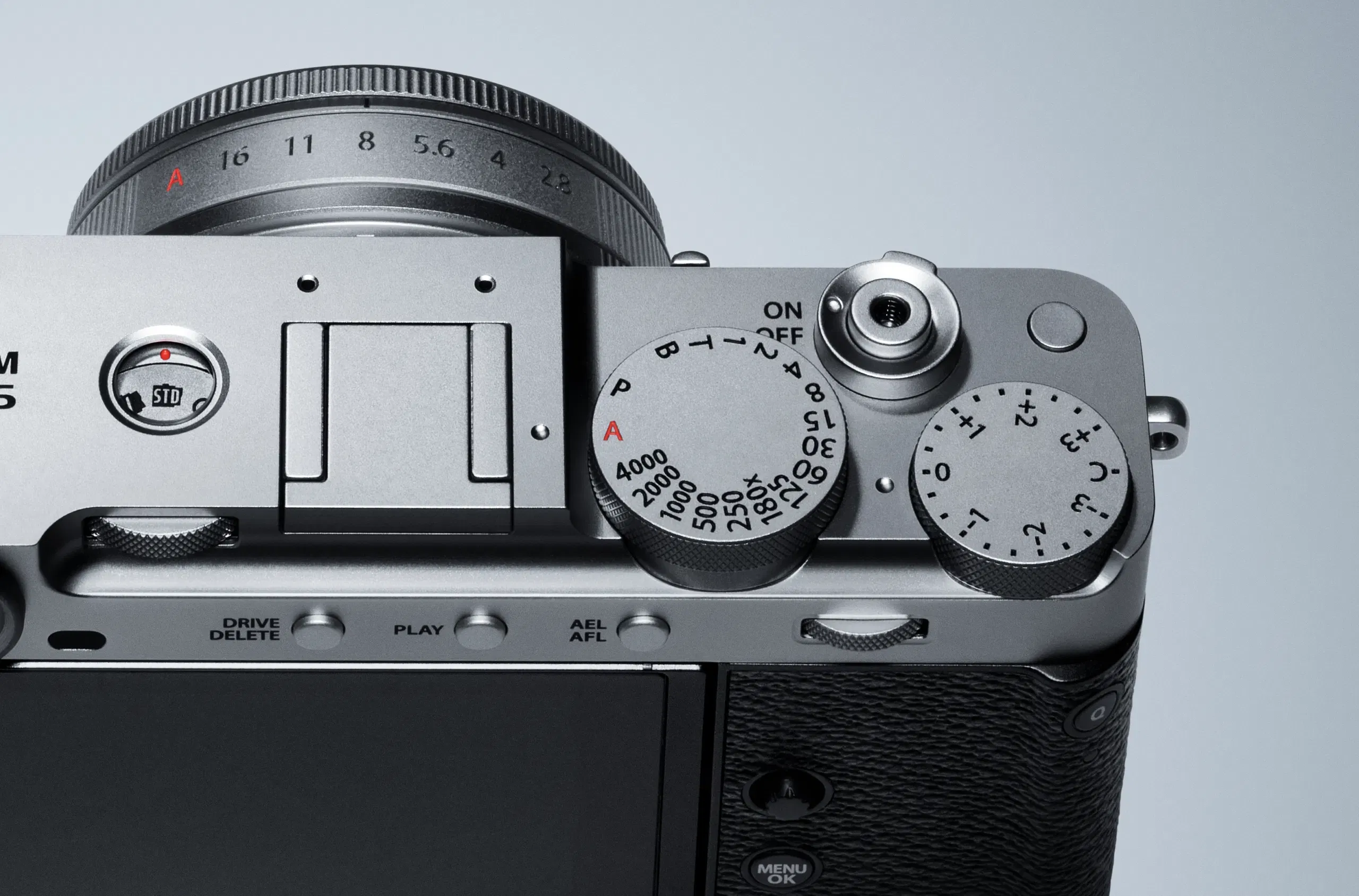 Fujifilm X-E5: A Compacta Clássica com Sensor APS-C de Alta Resolução